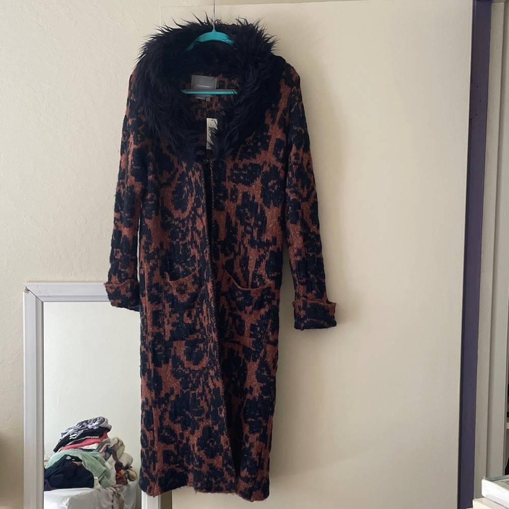 Anthropologie Women’s Brown and navy Blue Faux-Fur Trim Long sweater